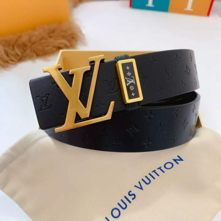 Picture of Louis Vuitton Belts _SKUfw123221600fw